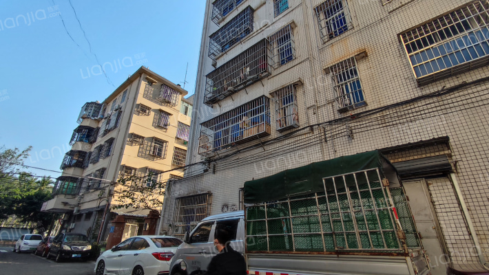 海事局海口航标处宿舍外景图