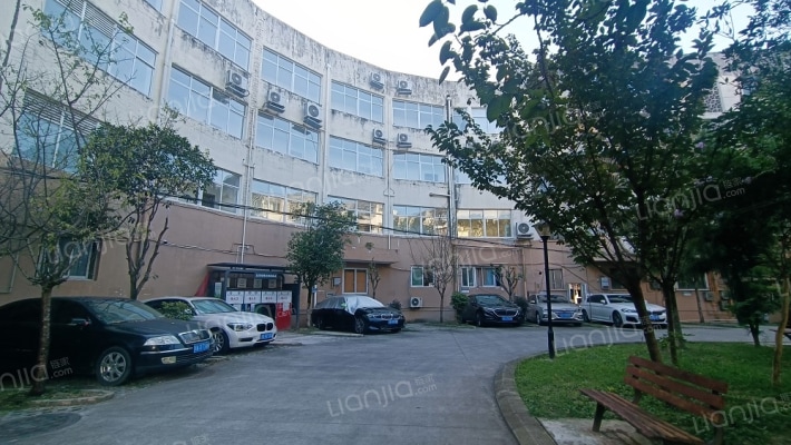 桃园小区外景图