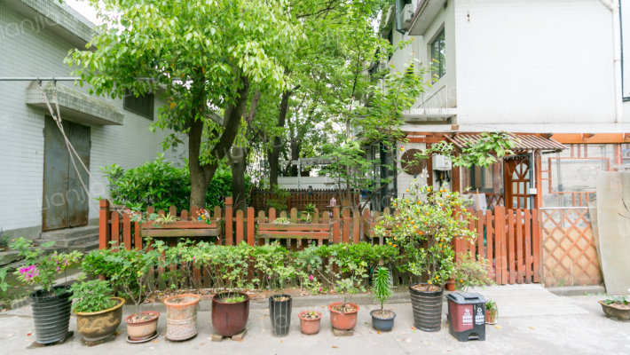 嘉年别墅外景图