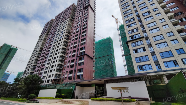 七里香堤花园外景图