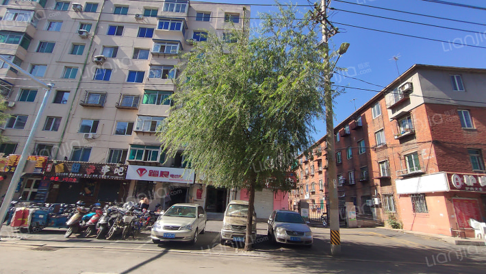 赞工街小区外景图