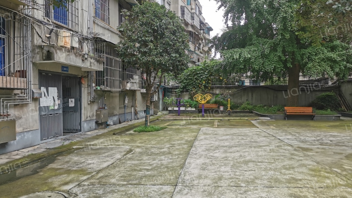 凤溪大道中段83号院外景图