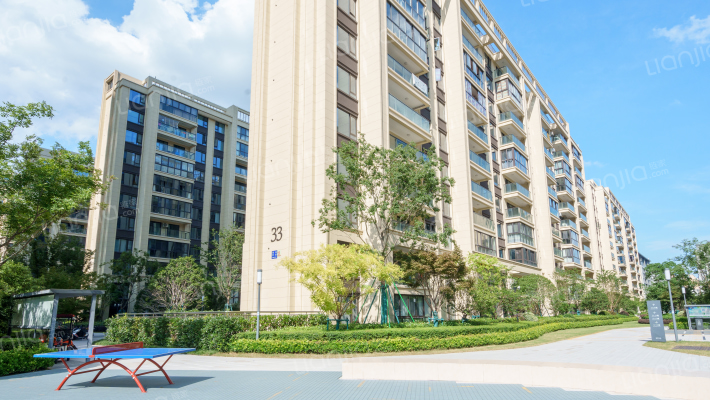 雍荣华府外景图