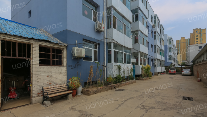 欣中爱丁堡外景图