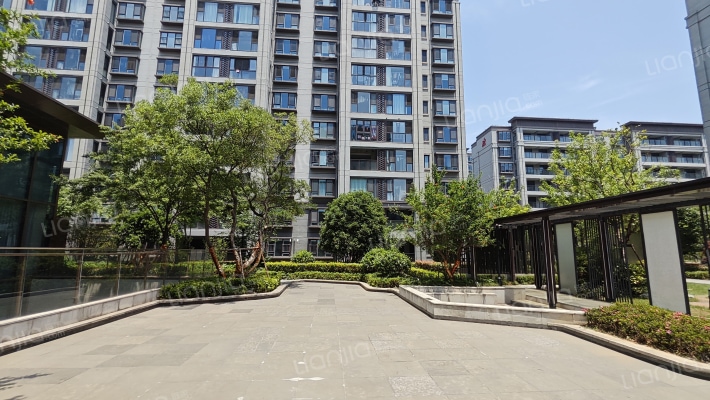 栖霞天樾府外景图