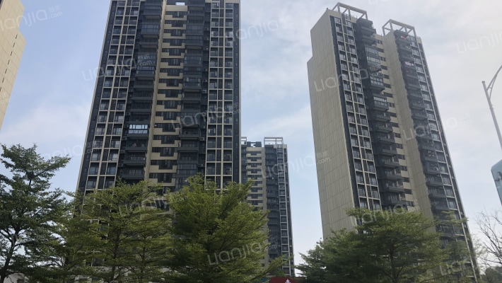 仙湖阳光假日花园外景图