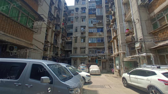 电信宿舍外景图