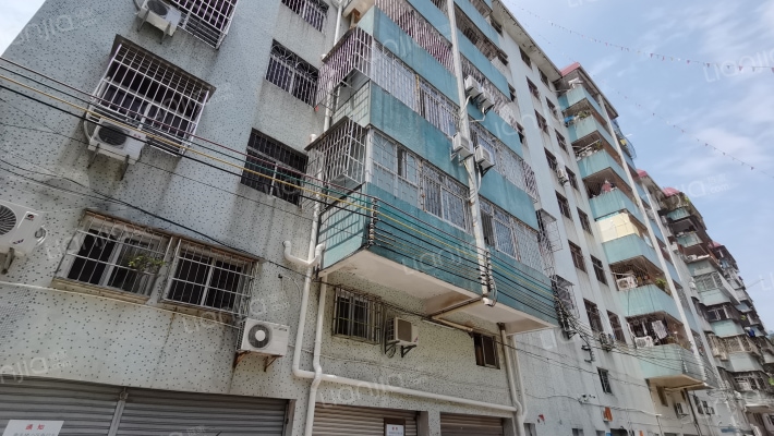 南丰楼小区外景图