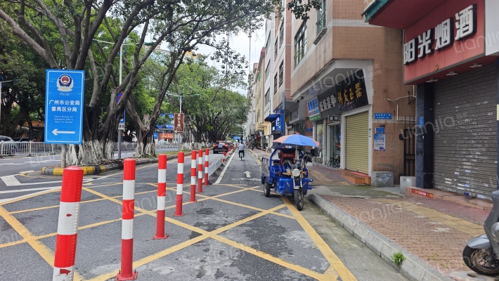 北郊新村外景图