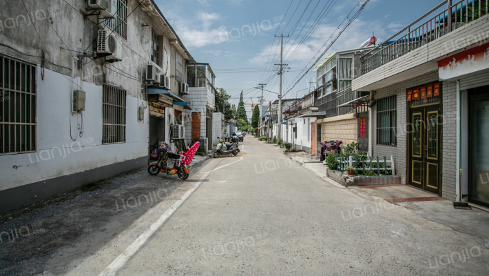江海东村外景图