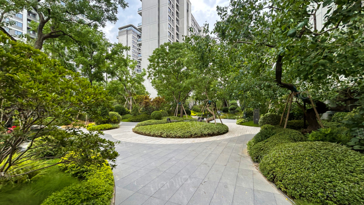 龙翔奥城云樾外景图