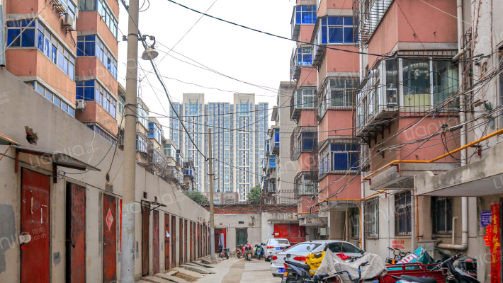 人和路小区外景图