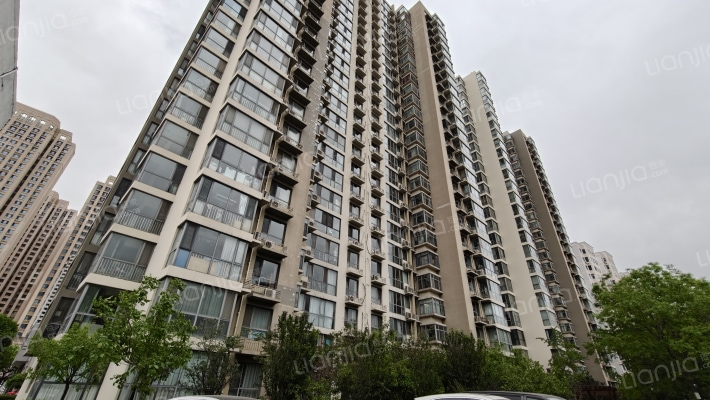 水映兰庭外景图