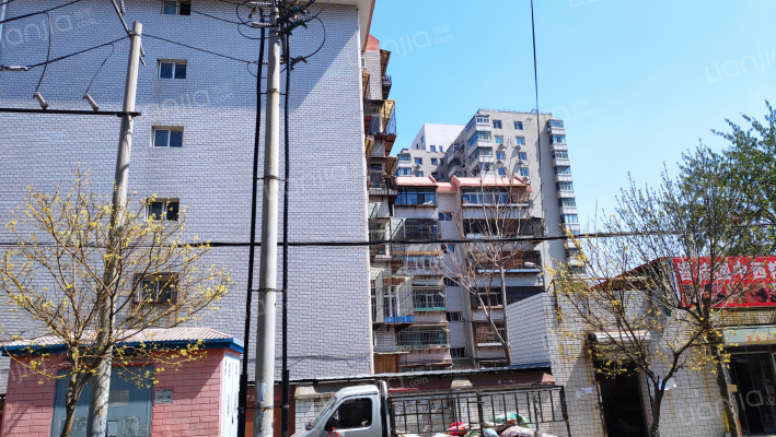 华生公寓外景图