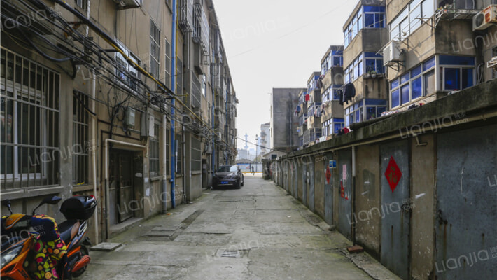 迎宾北路32-1号外景图