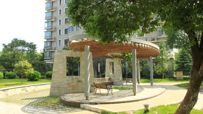 钟山花园城山水居外景图