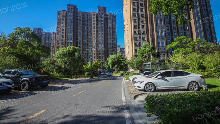 荣盛茉莉苑北园外景图