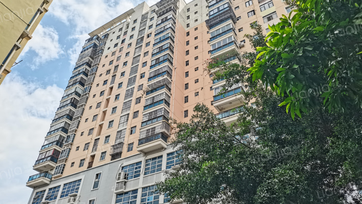 南宁市政协市委统战部住宅小区外景图