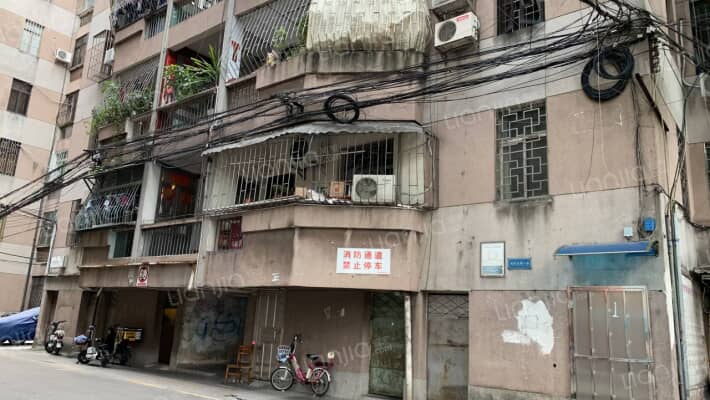 凤岭大街外景图