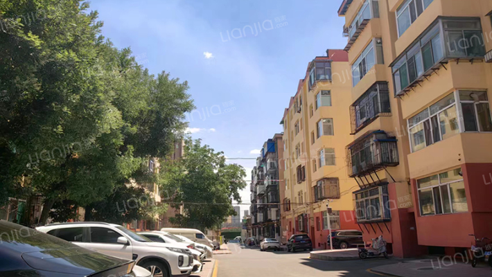 和平路59号小区外景图