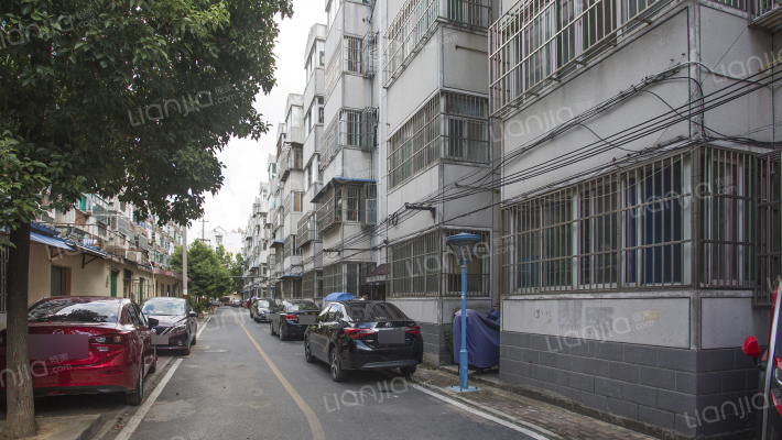 予制厂生活小区外景图