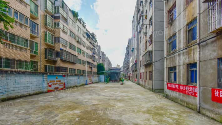 贵铝住宅外景图