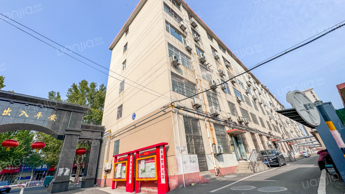 吕花园居民小区外景图