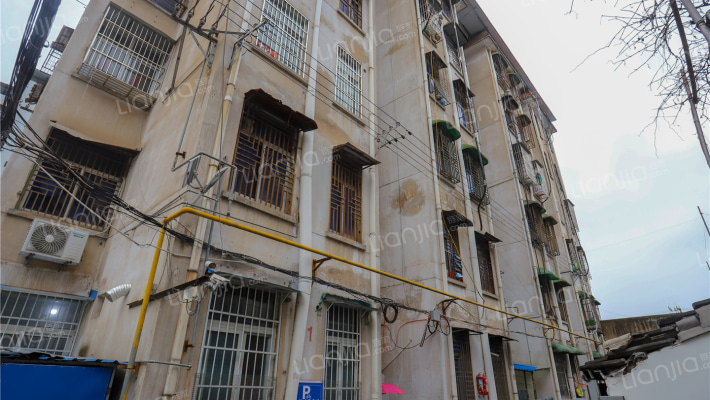 路桥处家属院外景图