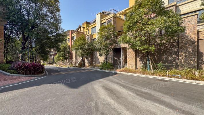 保利半山花园外景图