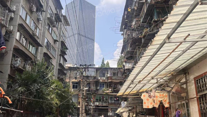 江汉北路68号外景图