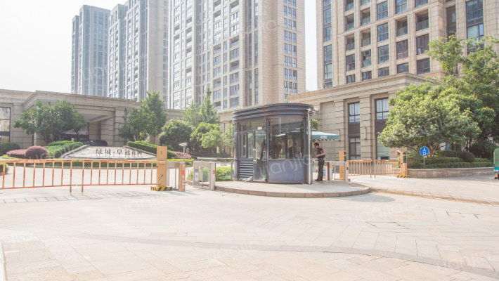 绿城皇冠花园二期外景图