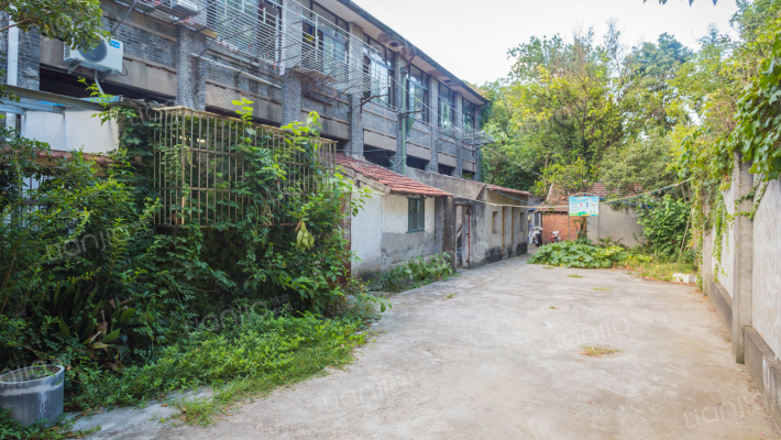 启秀路18号外景图