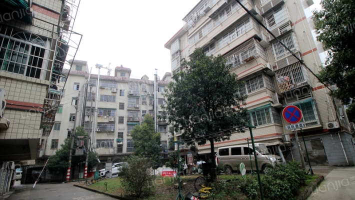 银晟花园外景图