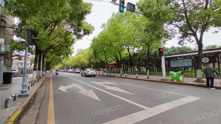 政协宿舍楼外景图