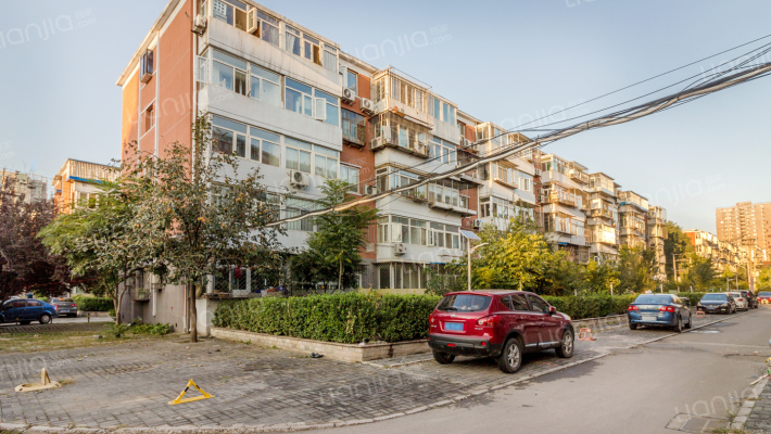 南湖渠西里外景图