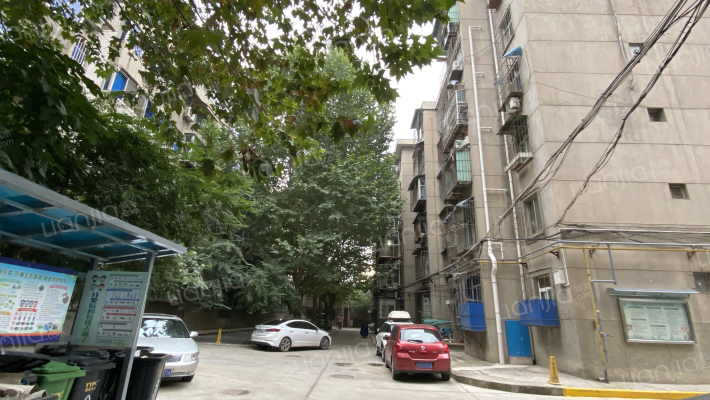 电力树脂厂家属院外景图