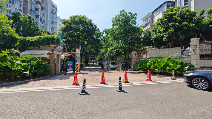 亿力秀山外景图