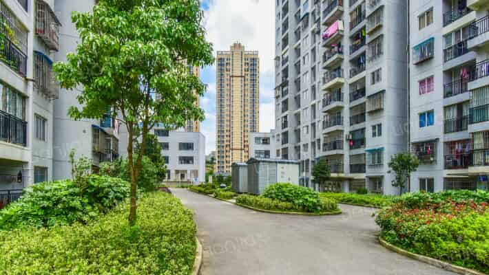 艳山红幸福小区外景图