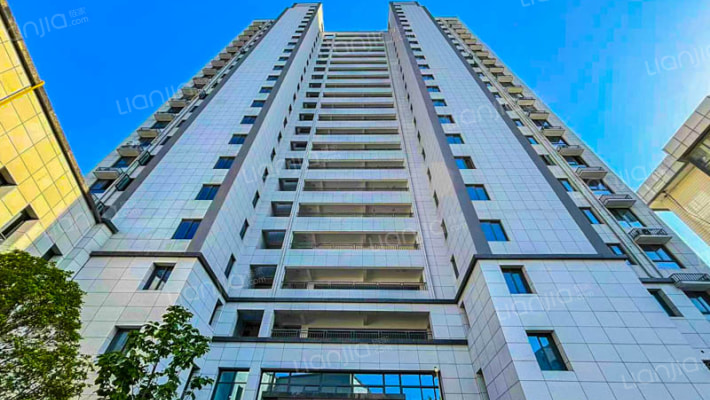 融达广场外景图