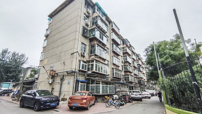 山东大学老校第二宿舍外景图