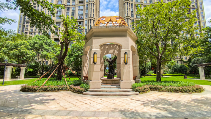 阳光凡尔赛宫B3区外景图