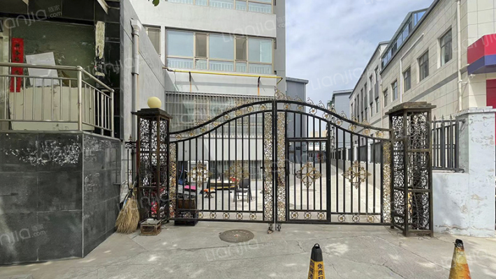 医科大回迁楼外景图