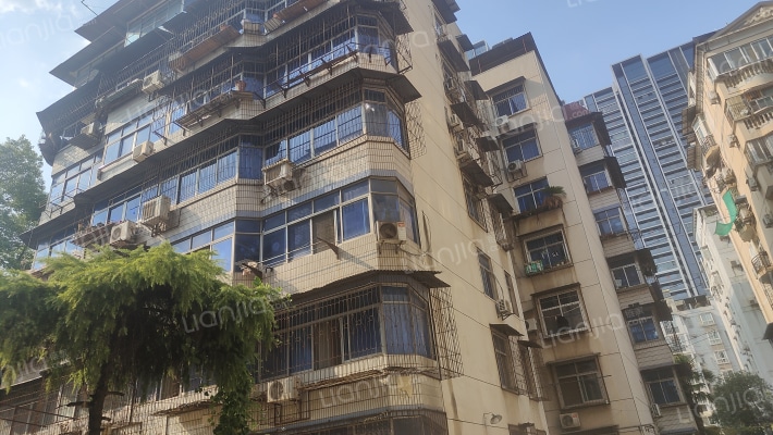 安厦花园外景图