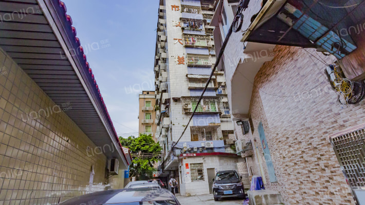 市政大楼外景图