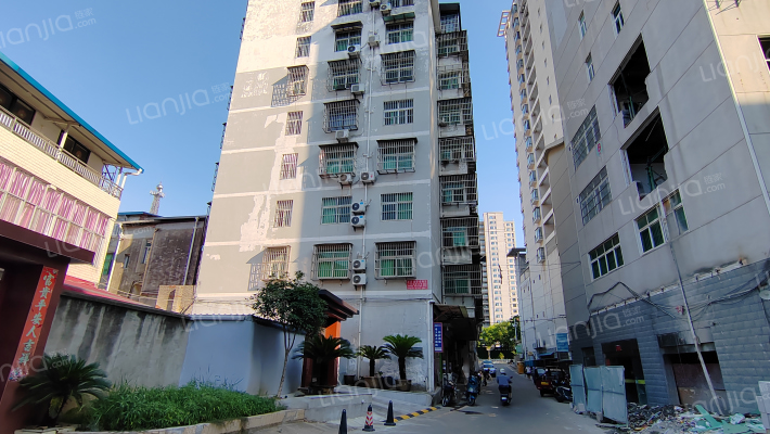 晟景嘉园小区外景图