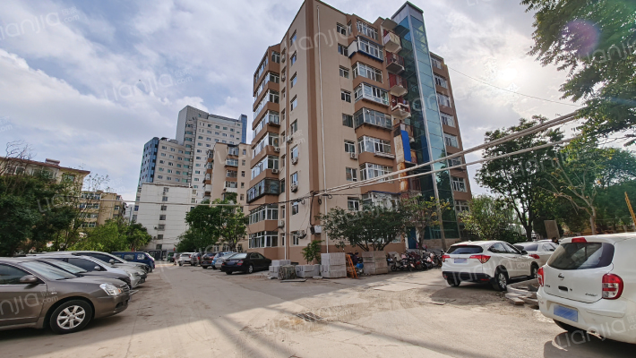 桃园市政府宿舍外景图