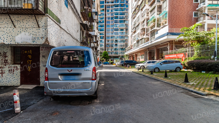 独秀公寓外景图