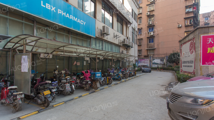 天下晶立方外景图