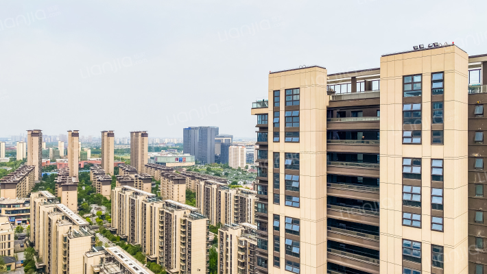 中奥滨河境外景图