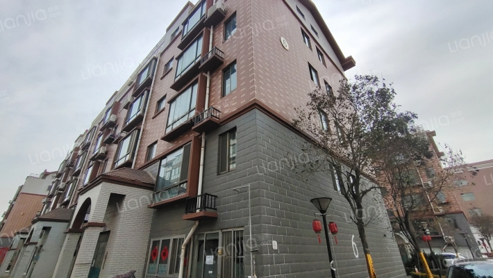 隆基花城外景图